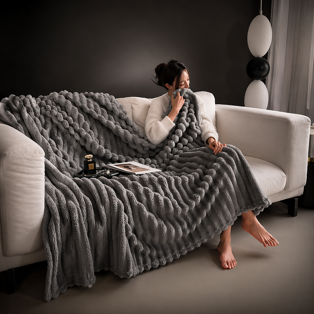 CloudSoft™ Cozy Bubble Plush Blanket – Ultra-Soft Warm Comfort for Home & Relaxation